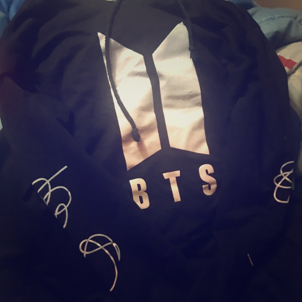 BTS sweater size medium women